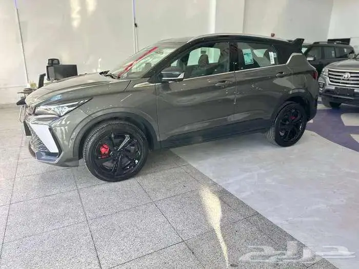 جيلي كولراي 2025 _ عرض مميز للكاش والتقسيط 3