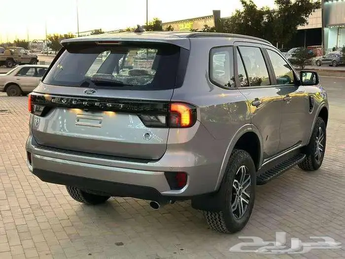 فورد ايفرست موديل 2025 XLSدبل دفع رباعي أصفار 1