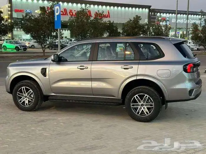 فورد ايفرست موديل 2025 XLSدبل دفع رباعي أصفار 6