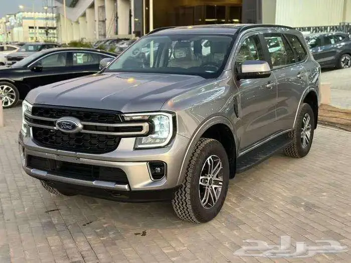 فورد ايفرست موديل 2025 XLSدبل دفع رباعي أصفار 19