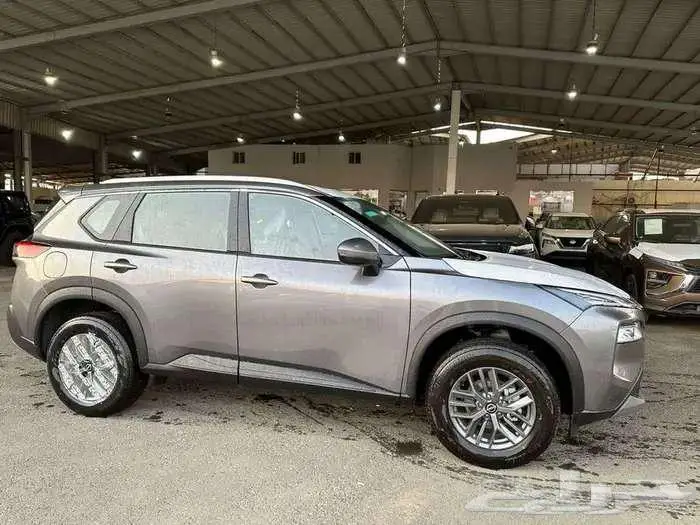 نيسان اكس تريل استاندر 5 راكب دفع رباعي 2026 اقساط او كاش 4