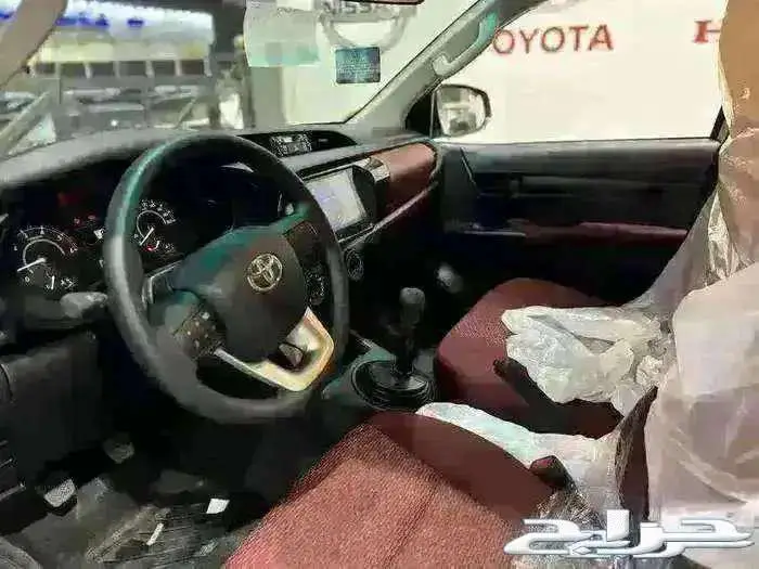 تويوتا هايلوكس غمارتين GL2 2025 3