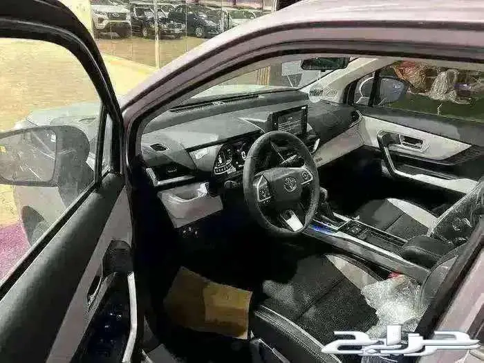 تويوتا - فيلوز 1.5 GLX - بنزين - 2025 - سعودي 2