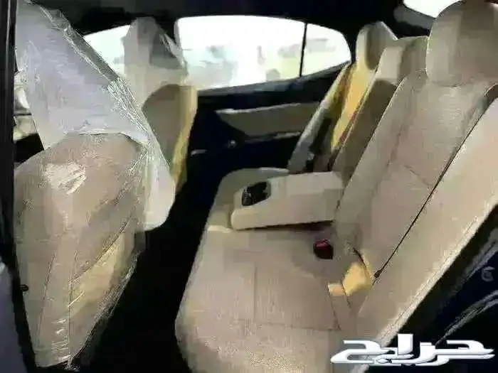 تويوتا كامري E بنزين 2025 جميع الالوان 3