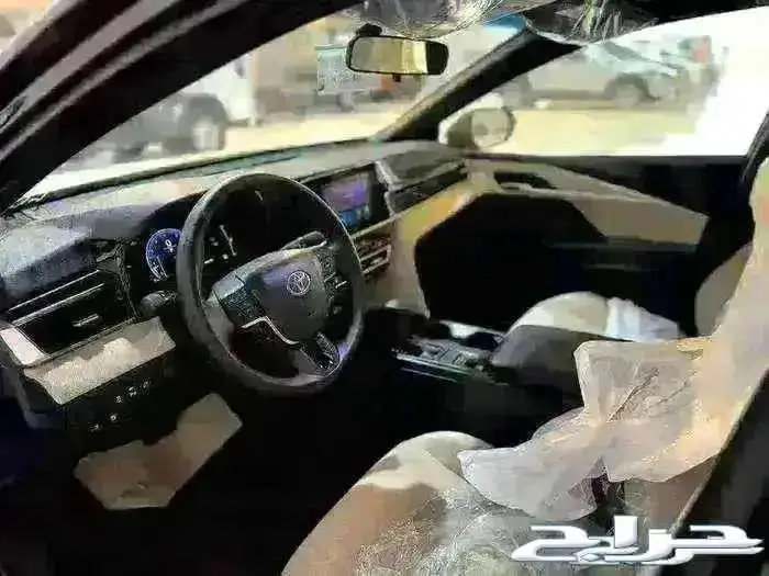تويوتا كامري E بنزين 2025 جميع الالوان 4