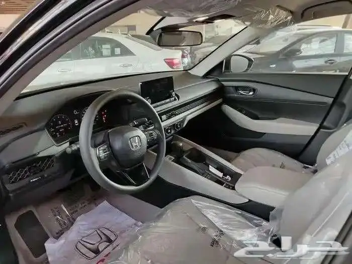 هوندا اكورد 2025 Lx ستاندر 4