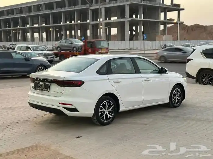 جيلي امجراند 2023 7