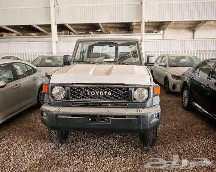 تويوتا جيب ربع دفلك بدون ونش 2025 سعودي 1