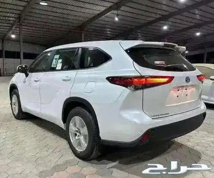 تويوتا هايلاندر LE دبل 2025 (عرض 50 50 بنك الانما بدون ربح) 3