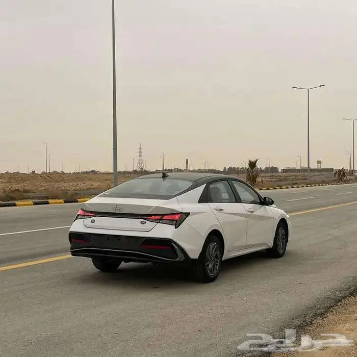 هواندي النتراء سمارت محرك 2000 موديل2026 3