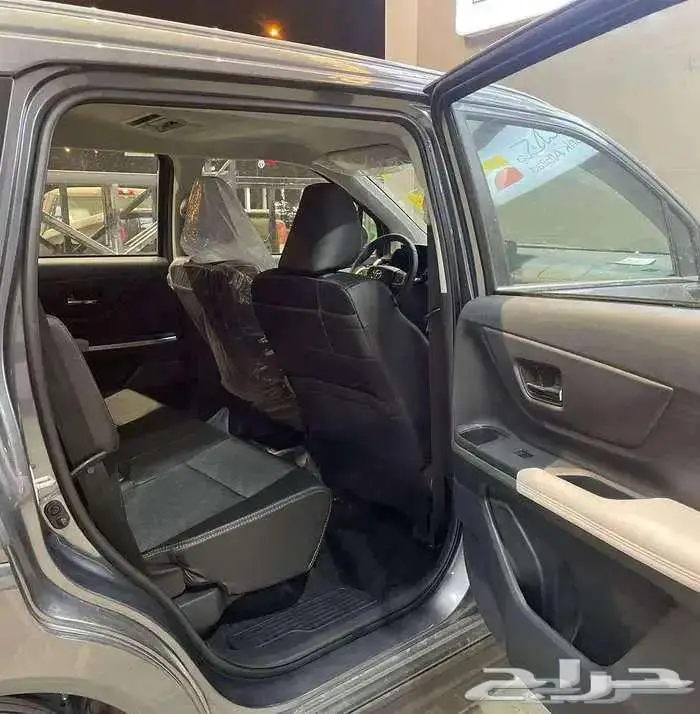 تويوتا فيلوز GLX بنزين 2025 كاش واقساط 7