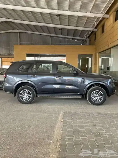 فورد ايفريست XLT نص فل بنزين 2025 متوفر جميع الالون index