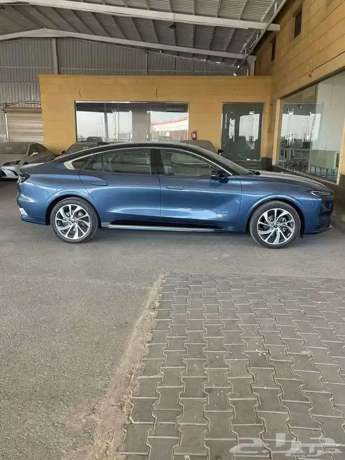 فورد تورس تيتانيوم 2026 متوفر لدي الحسن اربع الوان 2