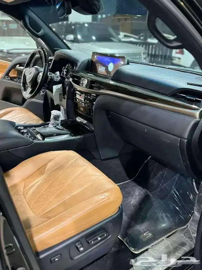 لكزس بلاك اديشن 2021 3