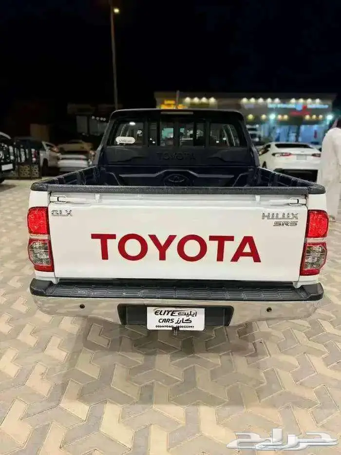 تويوتا هايلوكس 2013 نظيف جدا 5