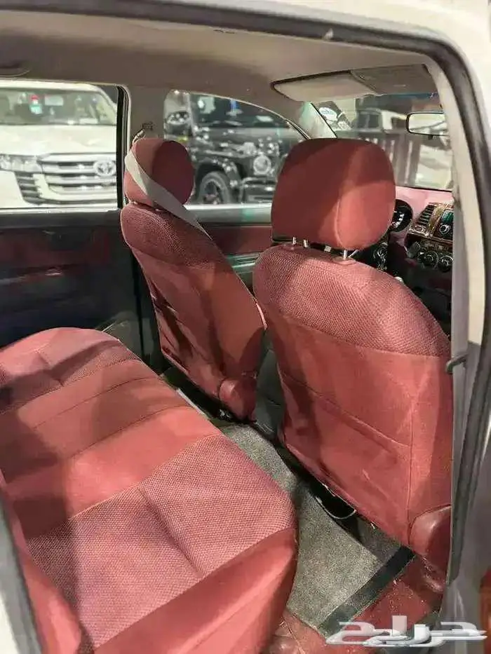 تويوتا هايلوكس 2013 نظيف جدا 7