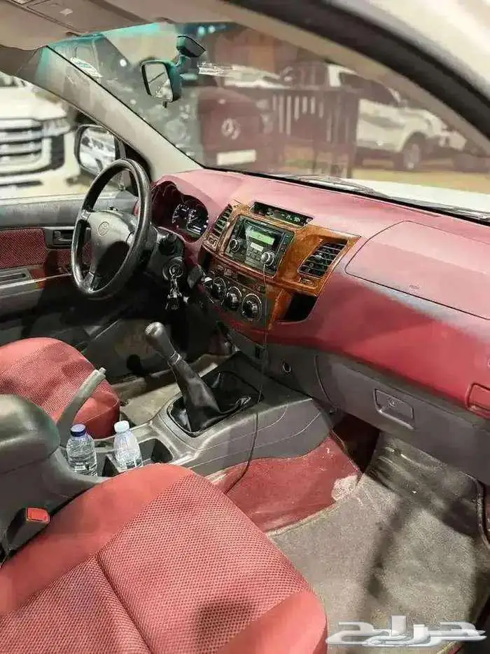 تويوتا هايلوكس 2013 نظيف جدا 10