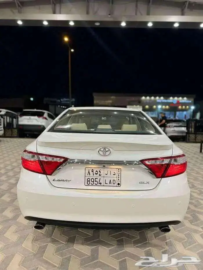 كامرى شبه الجديد موديل 2017 5