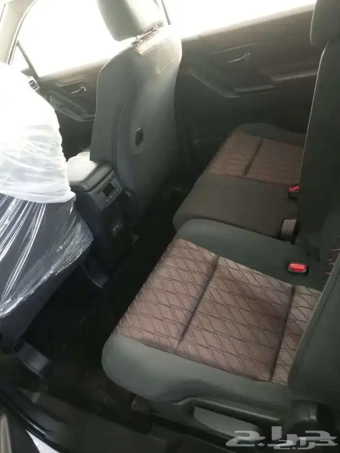 تويوتا انوفا ستاندر بنزين 2026 10