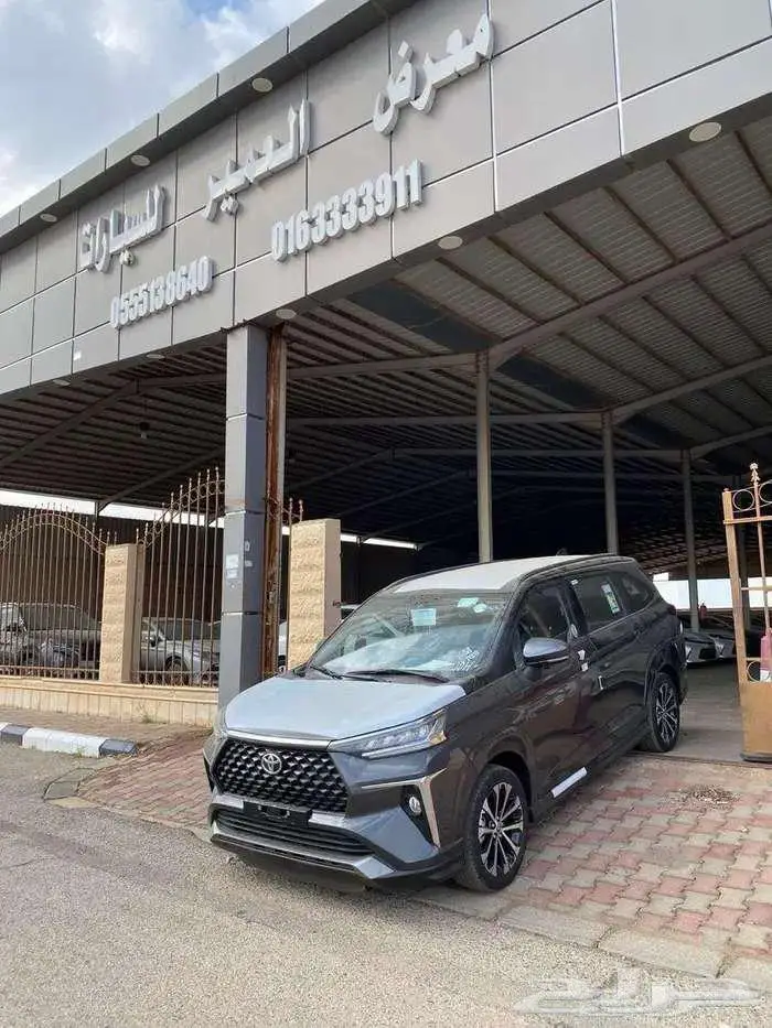 تويوتا فيلوز GLX و متوفر موديل 2024 و 2025 كاش و اقساط 0