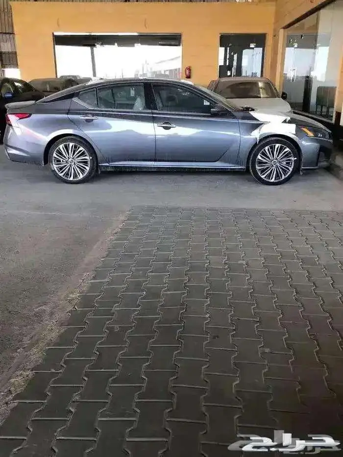 نيسان التيما نص فل SV موديل 2025 متوفر لدى الحسن 2