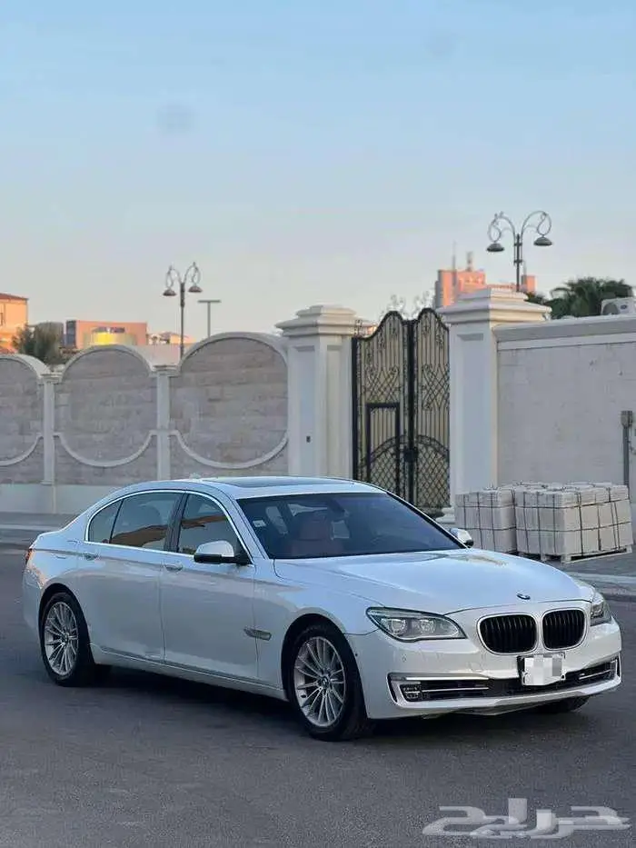 بي ام دبليو 740Li 2013 (كاش او دفعات) 1