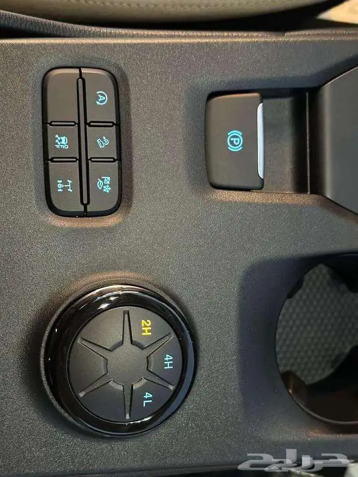 فورد ايفرست موديل 2025 XLSدبل دفع رباعي أصفار 3