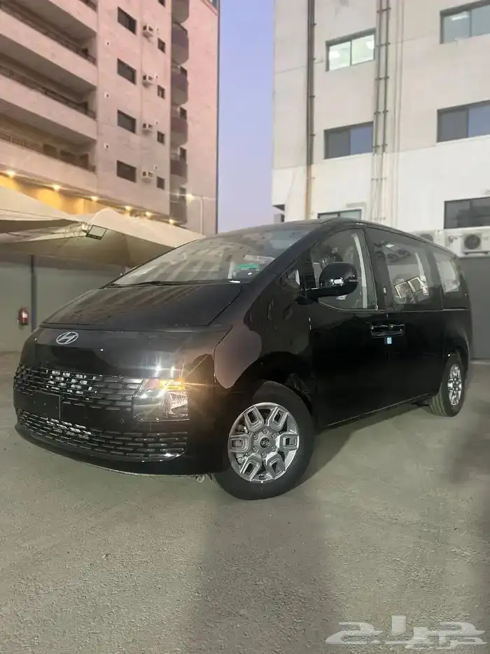 ستاريا بنزين 9 ركاب 2026 7