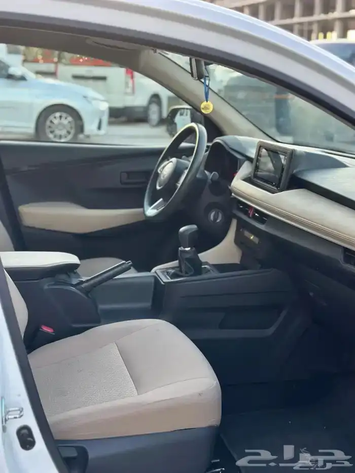 تويوتا يارس 2023 9