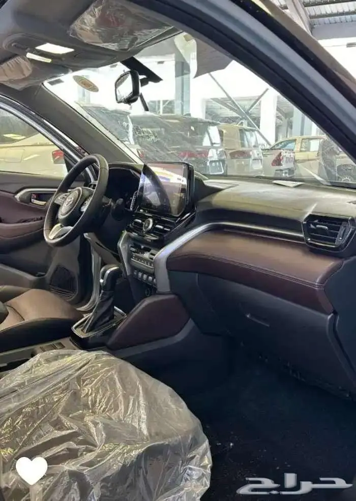 تويوتا اوربان كروزر فل كامل موديل 2026 6