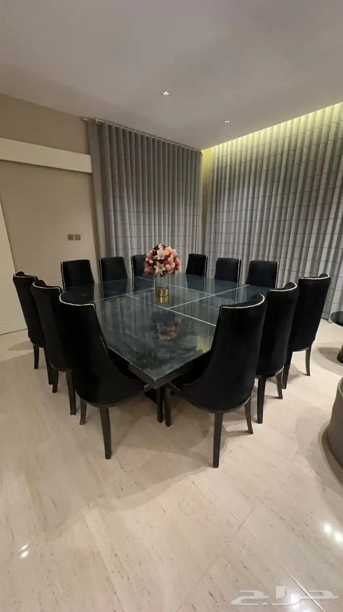 طاولة طعام 12 كرسي 1