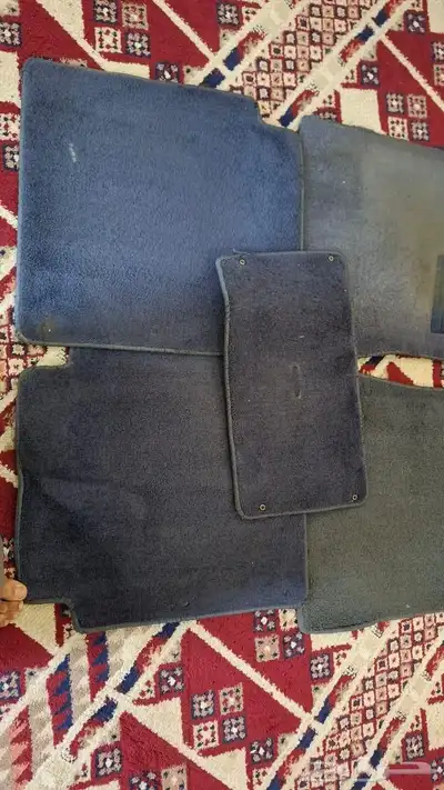 فرشات ودعسات أرضية مرسيدس 126 موديل 1990 index