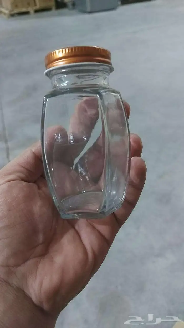 تصفية مستودع عبوات فارغة 12