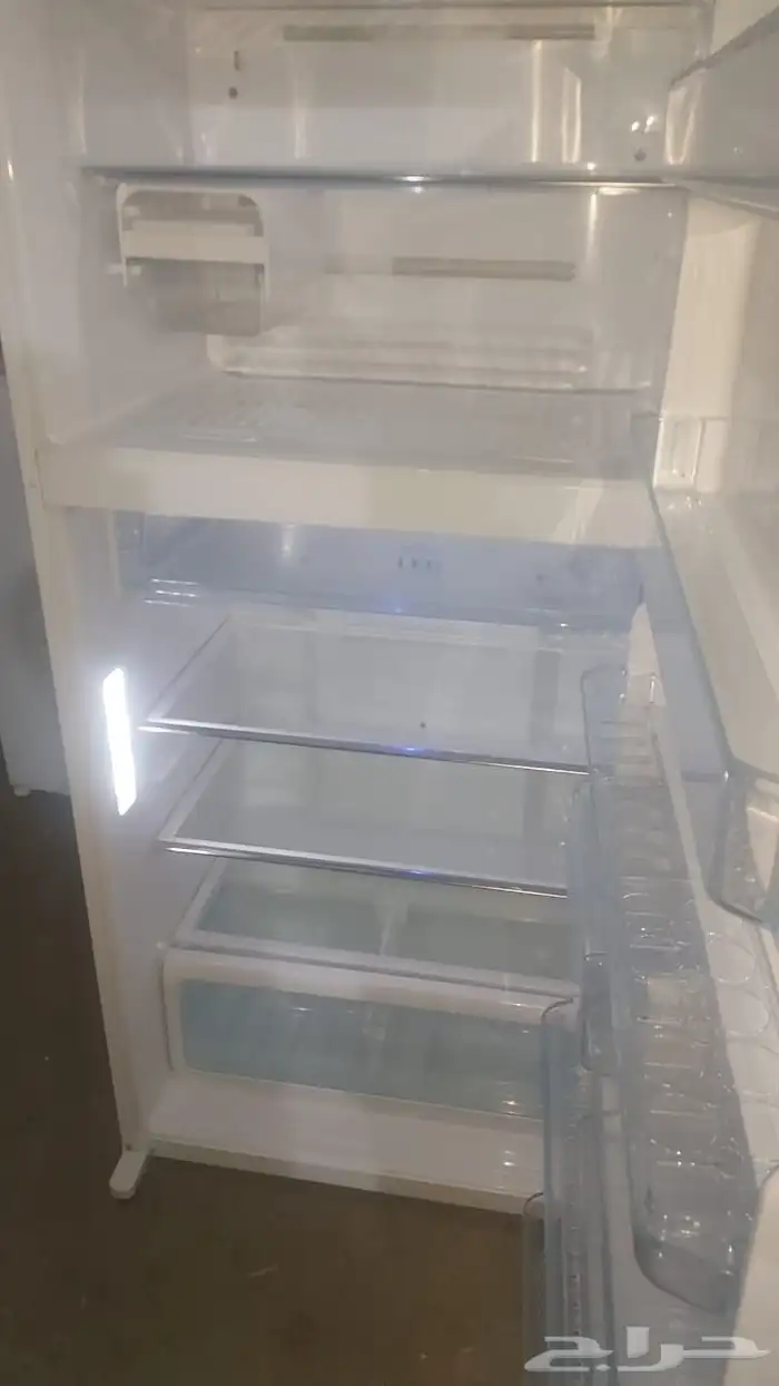 ثلاجة توشيبا بابين زجاجي 20 قدم تايلندي مستخدم شبه جديد 1