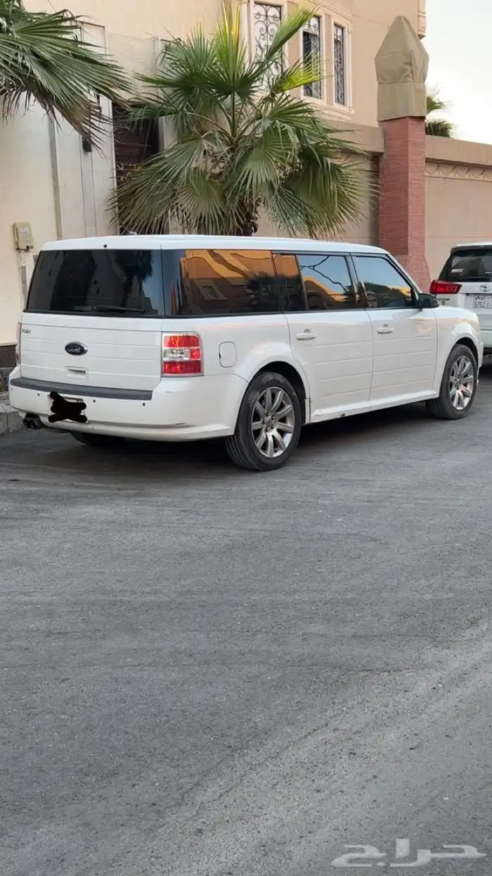 فورد فليكس 2010 1