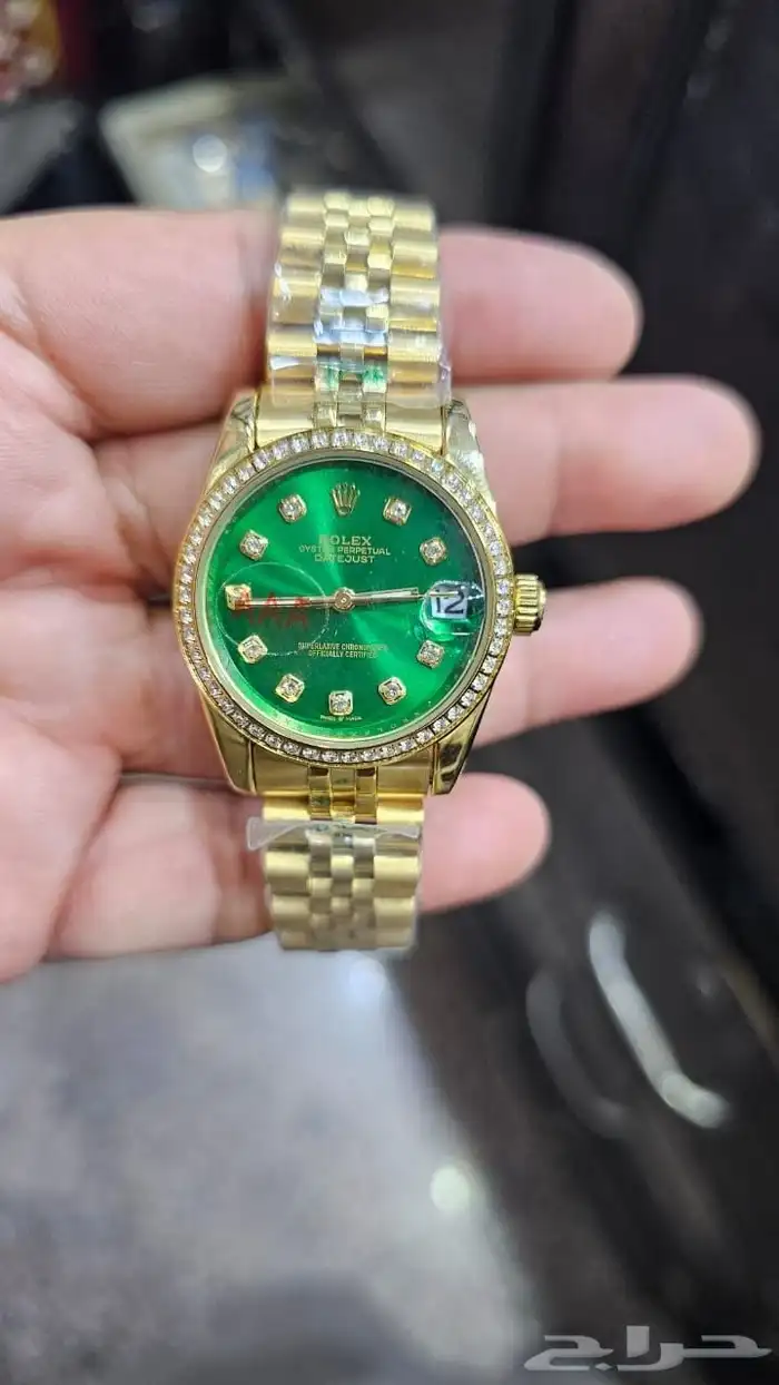 يوجد لدينا ساعات 0