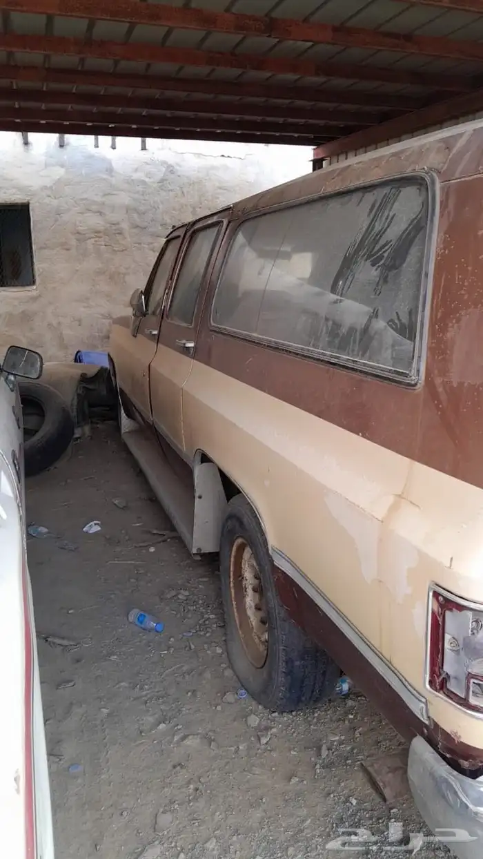 جمس موديل 1982 مسقط شغال قير مكينه شرط بدي سليم 1