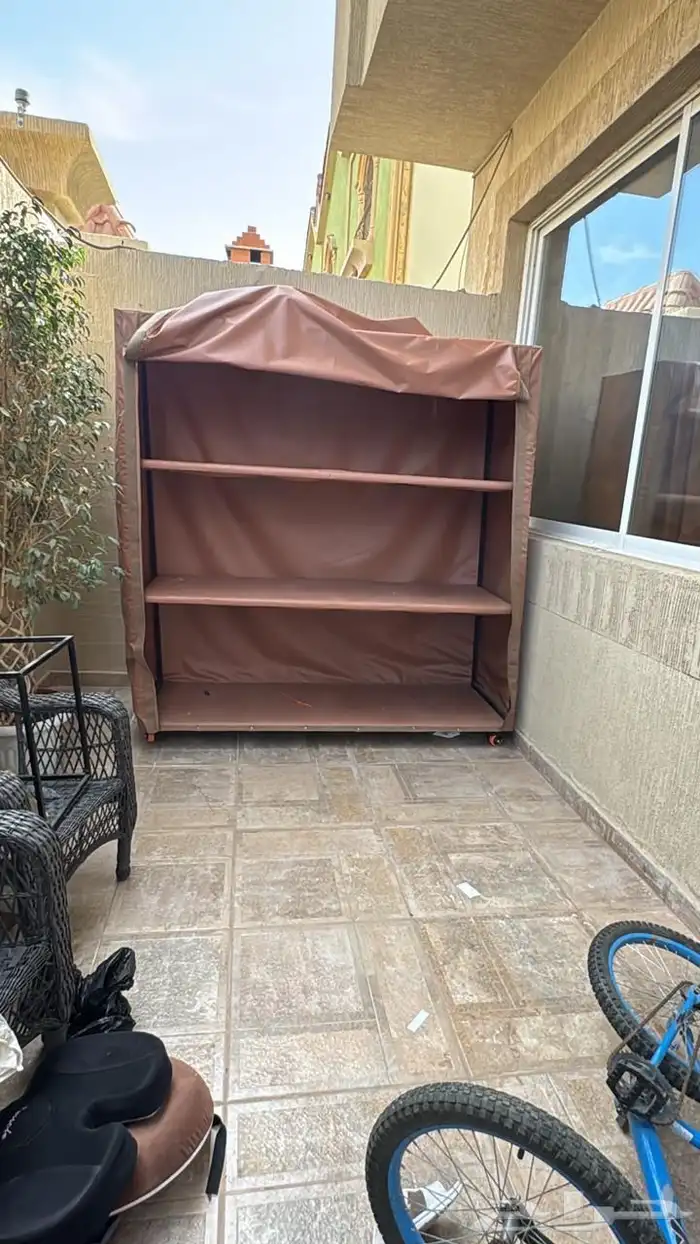 خيمة القاضي وثلاجه ودولاب 1