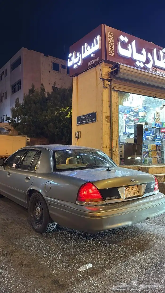 فورد فكتوريا 10