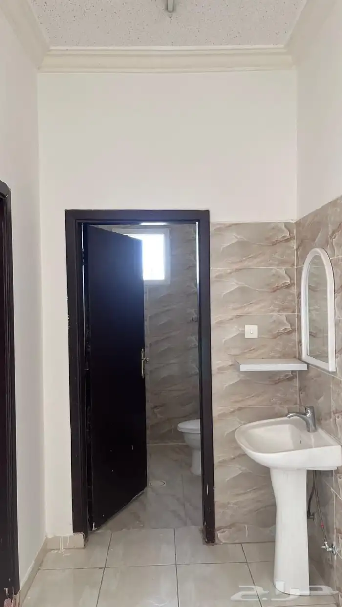 شقة للإيجار حي الرمال 9