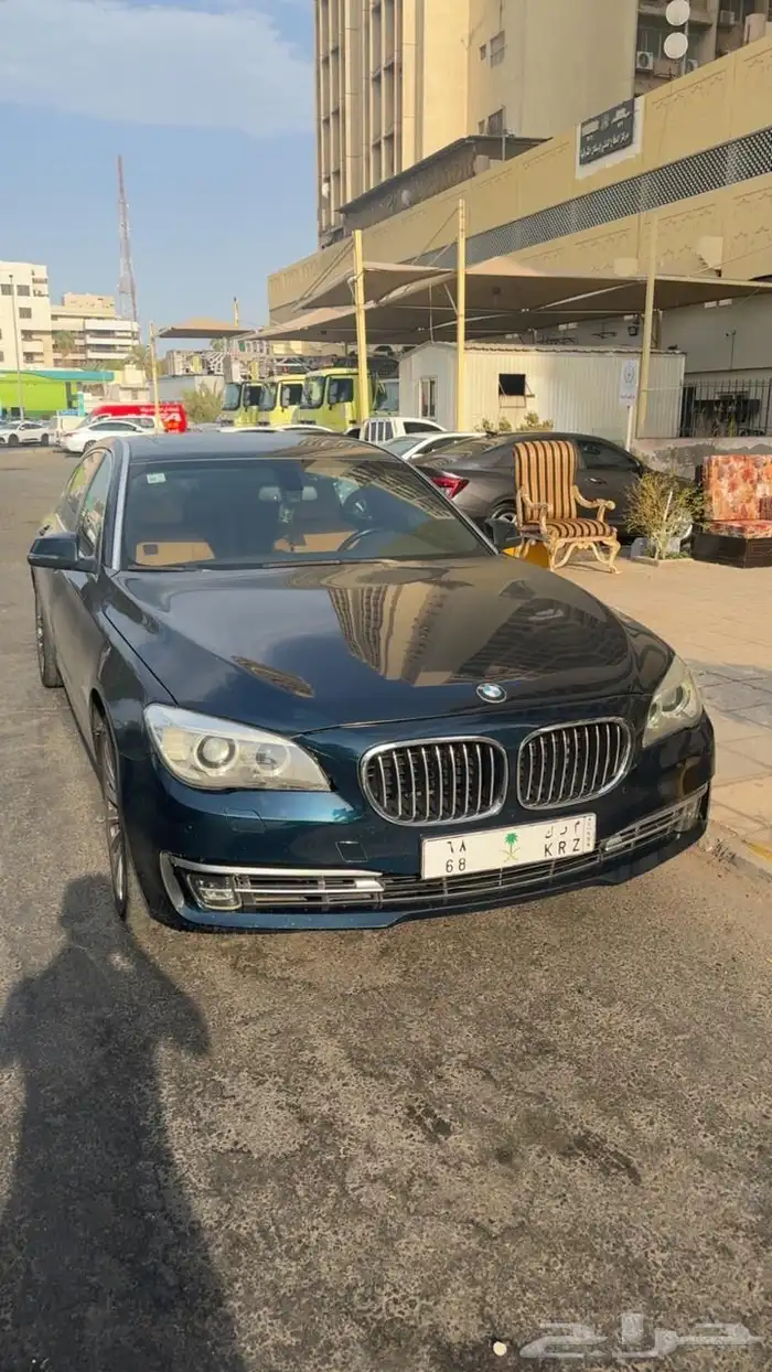 BMW 730Li موديل 2013   نظيفة ومجددة 0