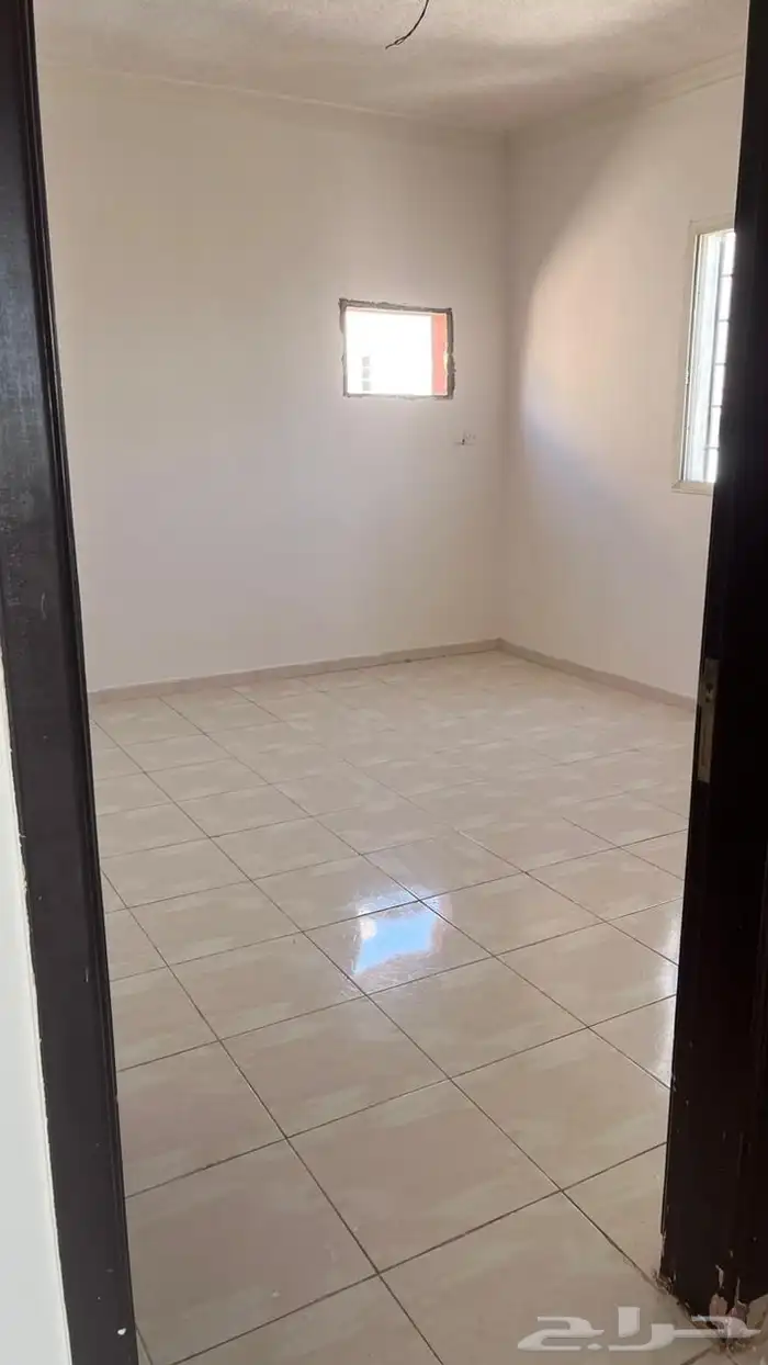 شقة للإيجار حي الرمال 10