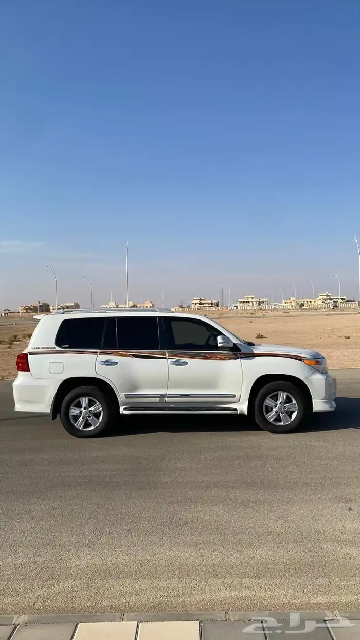 لاندكروزر في اكس ار موديل 2015 6