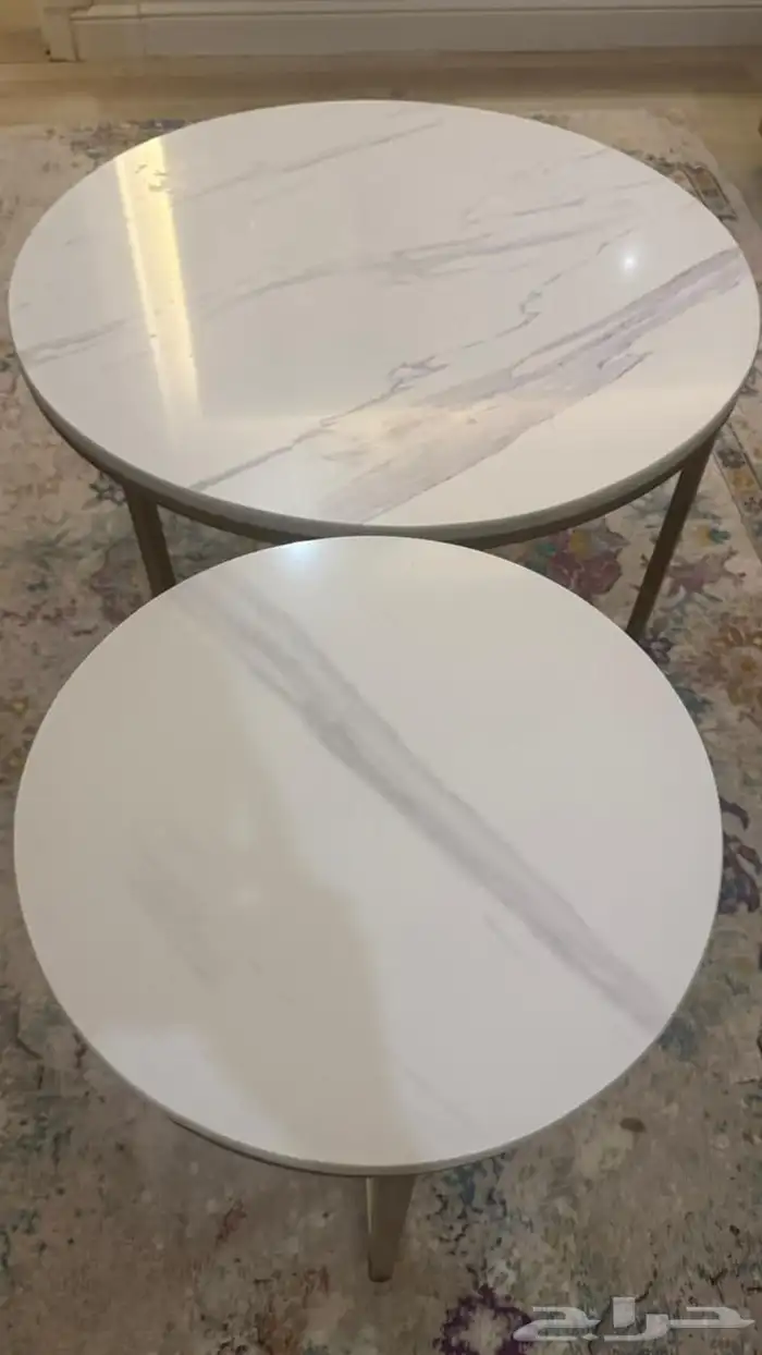 طاولتين رخام كبيره وجانبيه 150 الموقع صامطه 1