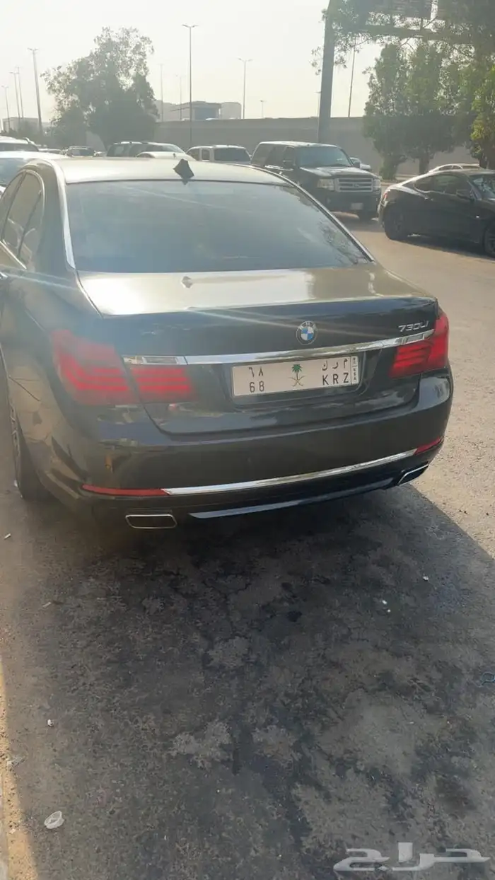 BMW 730Li موديل 2013   نظيفة ومجددة 4