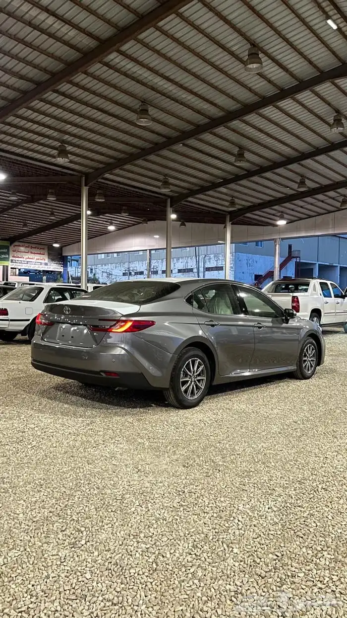 كامري 2025 سعودي بنزين E 1