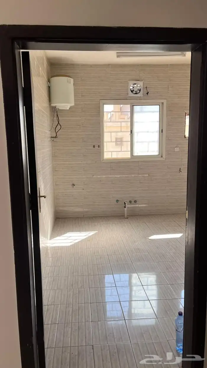 شقة للإيجار حي الرمال 18