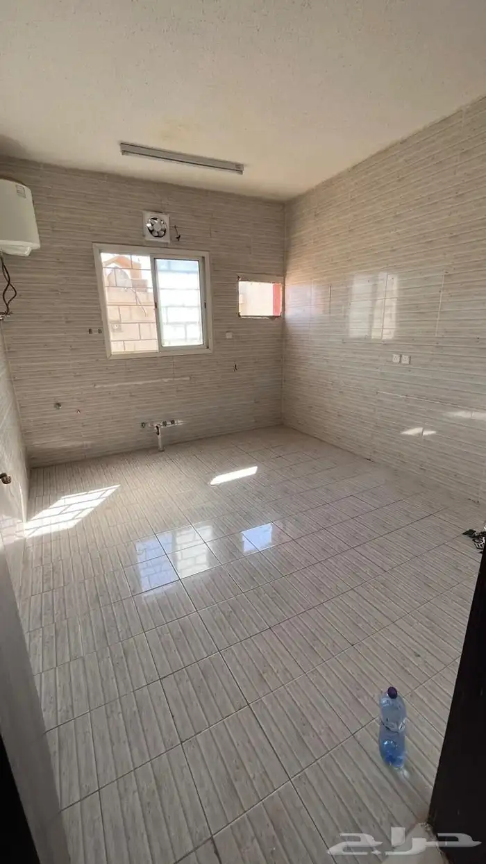 شقة للإيجار حي الرمال 17