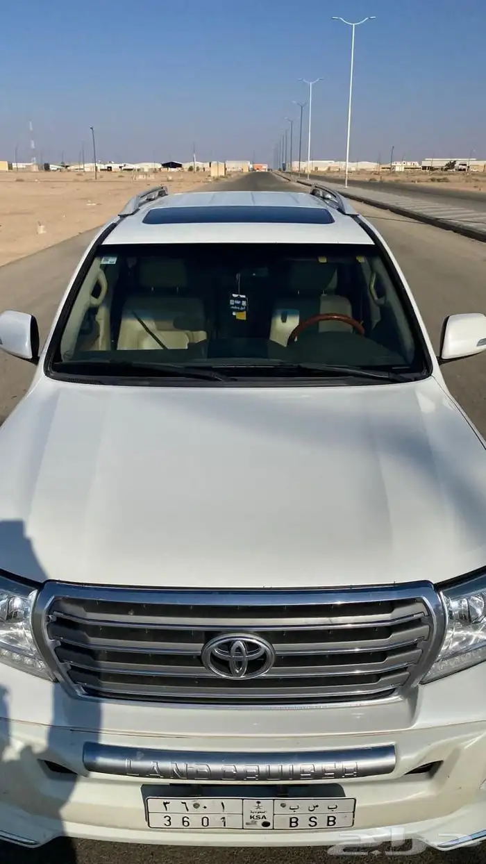 لاندكروزر في اكس ار موديل 2015 8