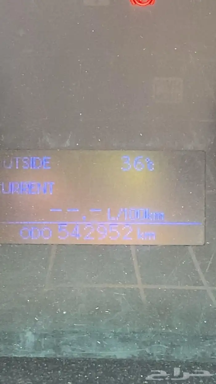 هايلكس 2016 غماره فيها كبوت خارجي و رفرف خارجي 4